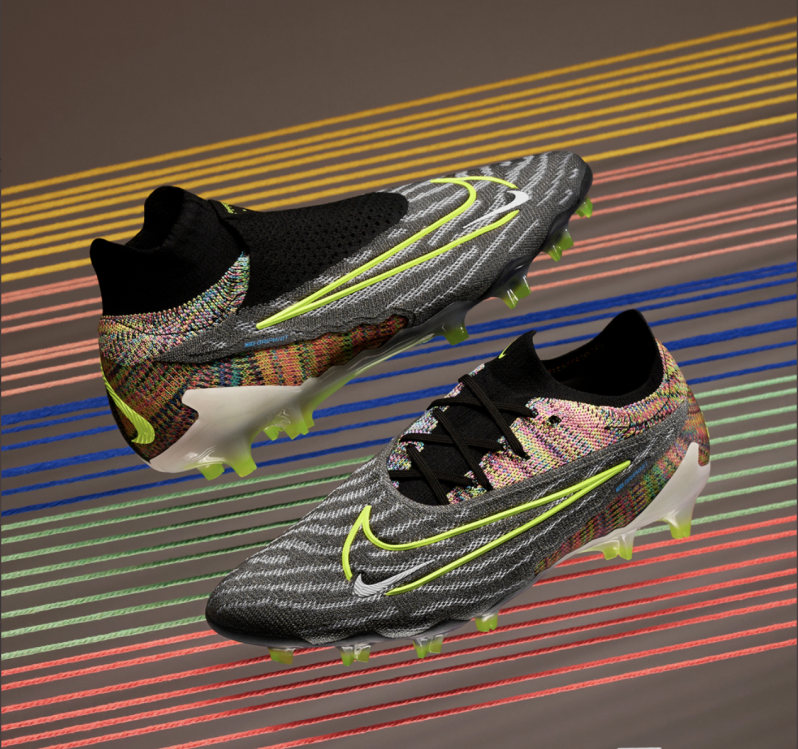 Can't help falling in love with the latest Nike Phantom GX Link